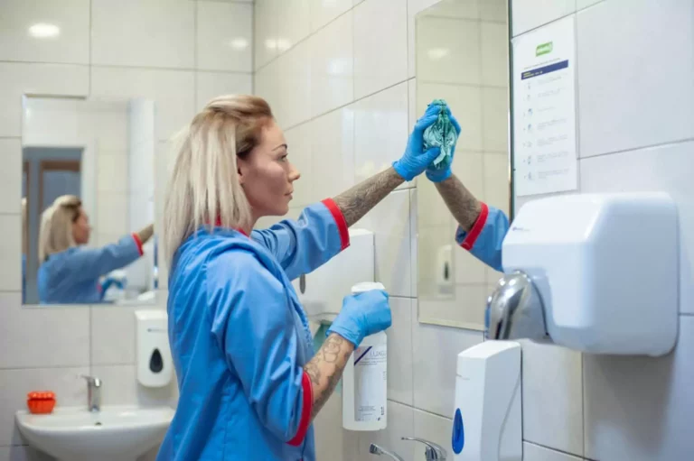 Wiosenne Porządki – sprawdzone rady od firmy sprzątającej